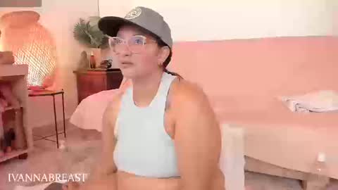 Snapshot of ivannabreastoficial chatting on September 2025 11:48:02 PM Ivannabreast online show from September 2025 11:48:02 PM