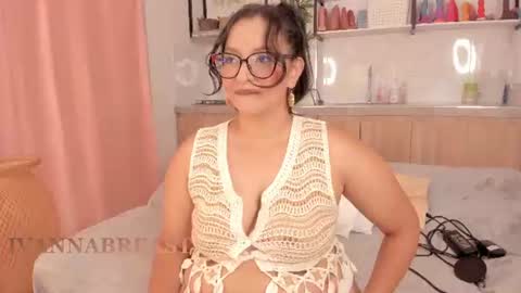 Snapshot of ivannabreastoficial chatting on June 2026 12:54:02 AM Ivannabreast online show from June 2026 12:54:02 AM