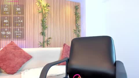 Snapshot of ivannafoxx_ chatting on June 2026 12:19:02 PM ivanna online show from June 2026 12:19:02 PM