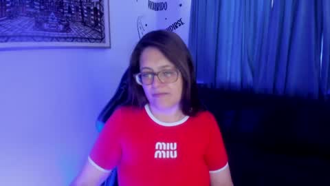 Snapshot of ivette_shaira chatting on July 2026 12:57:02 PM IVETTE online show from July 2026 12:57:02 PM