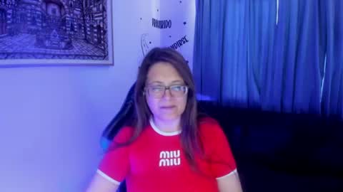 Snapshot of ivette_shaira chatting on July 2026 03:03:02 PM IVETTE online show from July 2026 03:03:02 PM