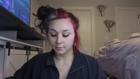 ivey jade online show from November 2025 04:54:02 AM