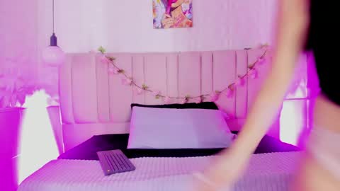 ivonne_valencia online show from May 2026 01:05:01 PM