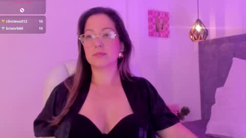 N A T H A L Y   online show from January 2026 04:36:01 AM