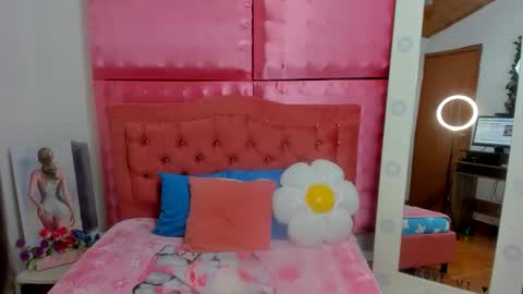 Ivonny online show from November 2025 11:09:02 AM