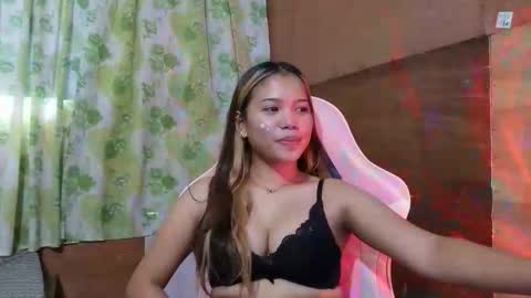 Snapshot of ivory_babe chatting on June 2026 07:47:02 AM ivory_babe online show from June 2026 07:47:02 AM