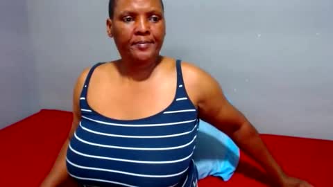 Snapshot of ivorytits48 chatting on February 2025 04:33:01 PM IVORYTITS48 online show from February 2025 04:33:01 PM