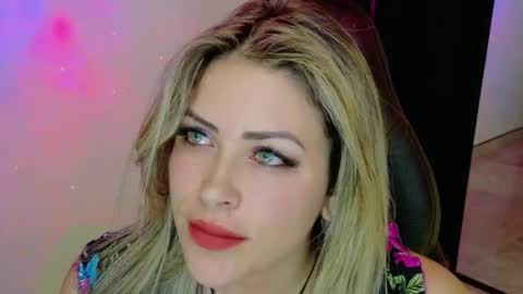 Snapshot of ivy__taylorr chatting on November 2025 05:50:02 PM Diana Rojas online show from November 2025 05:50:02 PM