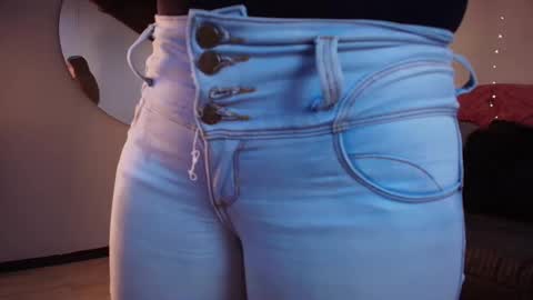 ivy_bonnie online show from November 2025 11:42:02 AM