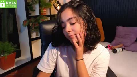 Snapshot of ivy_gail chatting on November 2025 05:34:01 AM IVY online show from November 2025 05:34:01 AM