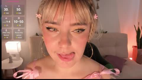 Snapshot of ivy_ragnar chatting on April 2026 04:31:02 PM Pamela online show from April 2026 04:31:02 PM
