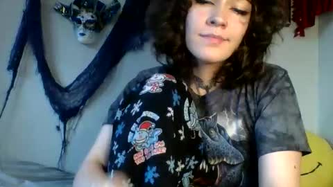 IVY DEVILL online show from November 2025 02:18:01 PM