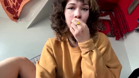 IVY DEVILL online show from May 2026 07:21:01 PM