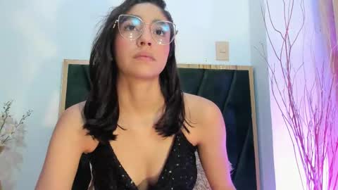 IvyJhonss online show from November 2025 11:54:02 AM