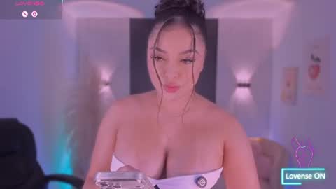 Snapshot of ivyjonesx chatting on June 2026 04:42:01 PM Ivy online show from June 2026 04:42:01 PM
