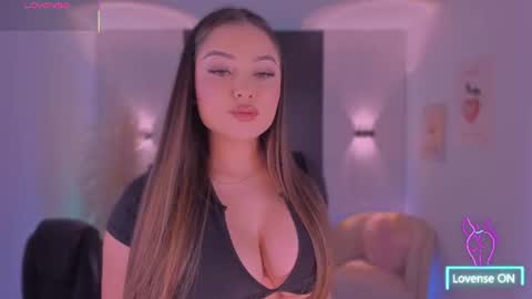Snapshot of ivyjonesx chatting on June 2026 05:13:02 PM Ivy online show from June 2026 05:13:02 PM