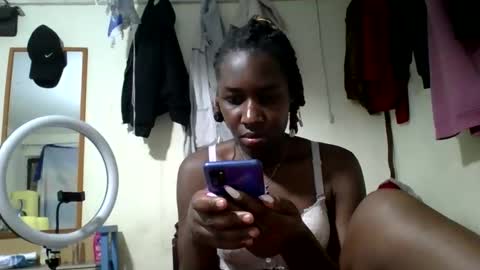 ivyk_ online show from April 2026 07:15:01 PM