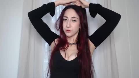 Ivy Rosie online show from December 2025 04:02:01 PM