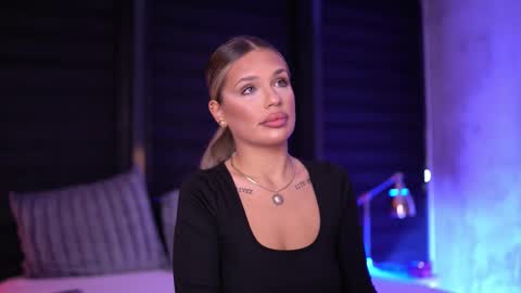 IvyRowa online show from March 2025 07:05:01 PM