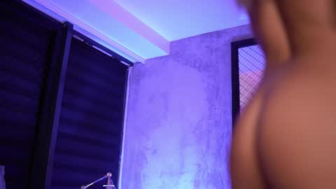 IvyRowa online show from March 2025 10:31:02 PM