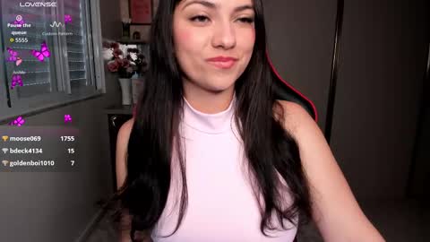 Snapshot of ivyy_scott chatting on October 2025 02:37:01 PM Ivvy online show from October 2025 02:37:01 PM