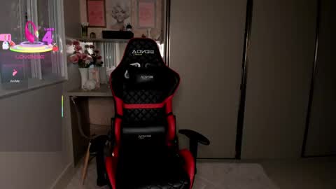 Snapshot of ivyy_scott chatting on October 2025 07:11:01 AM Ivvy online show from October 2025 07:11:01 AM