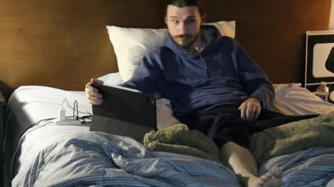 Snapshot of iwhitesmurf chatting on November 2025 12:46:01 AM iwhitesmurf online show from November 2025 12:46:01 AM