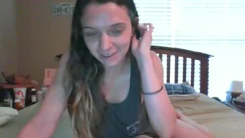 Snapshot of ixxievixxie chatting on September 2025 02:00:02 PM ixxievixxie online show from September 2025 02:00:02 PM