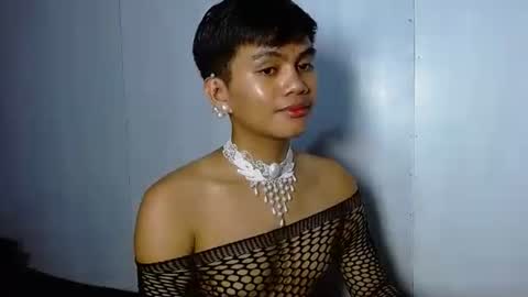 iya143 online show from November 2025 01:06:01 AM