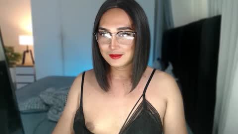 iya_hermosa online show from March 2026 12:22:01 PM