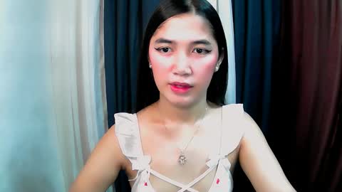 Snapshot of iyanna_ivelle chatting on November 2025 02:45:02 AM UR LOVELY IYANNA online show from November 2025 02:45:02 AM