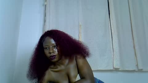iynika online show from July 2026 11:31:01 PM
