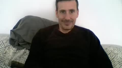 Snapshot of iyoperro chatting on November 2025 10:13:02 AM Casandro online show from November 2025 10:13:02 AM