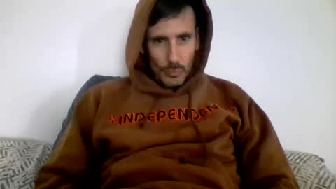 Snapshot of iyoperro chatting on November 2025 02:33:01 PM Casandro online show from November 2025 02:33:01 PM