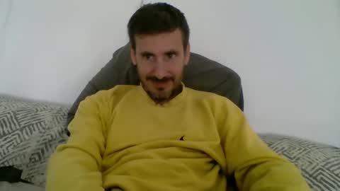 Snapshot of iyoperro chatting on November 2025 11:10:02 AM Casandro online show from November 2025 11:10:02 AM