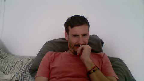 Snapshot of iyoperro chatting on May 2026 09:17:01 AM Casandro online show from May 2026 09:17:01 AM