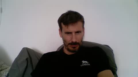 Snapshot of iyoperro chatting on May 2026 10:45:01 AM Casandro online show from May 2026 10:45:01 AM