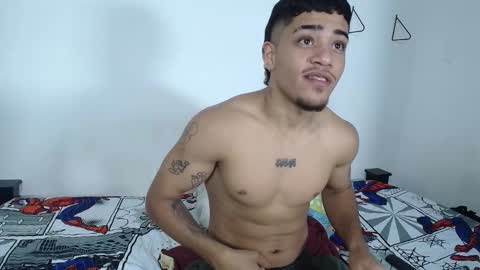 Snapshot of izaak_taylor7 chatting on September 2025 07:30:01 PM izaack online show from September 2025 07:30:01 PM