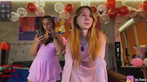 Snapshot of izi_fox chatting on November 2025 03:08:02 PM izi online show from November 2025 03:08:02 PM