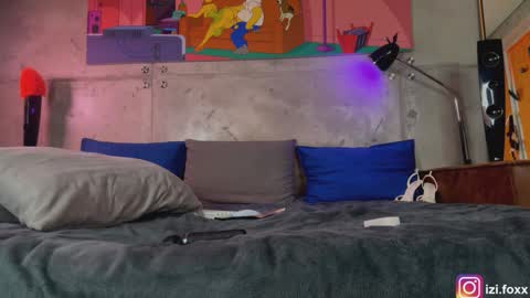 Snapshot of izi_fox chatting on December 2025 07:53:02 PM izi online show from December 2025 07:53:02 PM