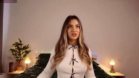 izy bellee online show from January 2025 10:49:01 AM