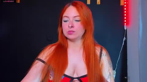 Snapshot of izyzys_baker chatting on July 2026 08:43:01 AM hot izys online show from July 2026 08:43:01 AM