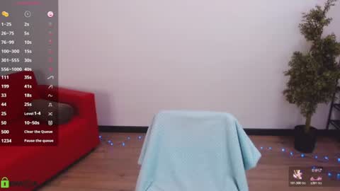 Snapshot of izzy_cam chatting on June 2026 05:41:01 AM Queen of nylon Victoria online show from June 2026 05:41:01 AM