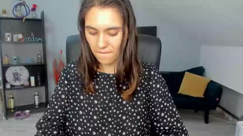 Snapshot of izzymonro chatting on September 2025 01:51:02 AM Izzy online show from September 2025 01:51:02 AM