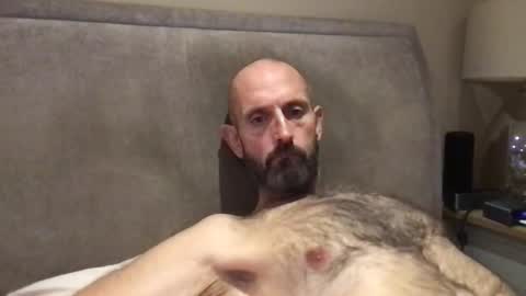 izzysboytoy1 online show from November 2025 05:12:01 PM