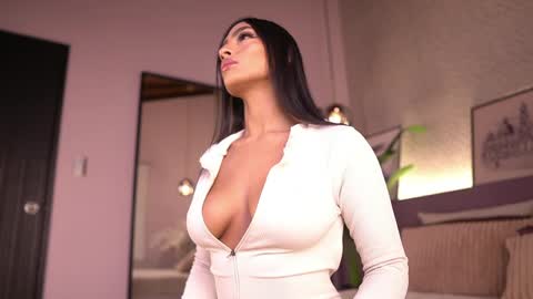 izzywild1 online show from May 2026 11:06:01 AM