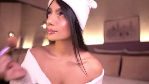 Snapshot of izzywild1 chatting on July 2026 11:02:02 AM izzywild1 online show from July 2026 11:02:02 AM