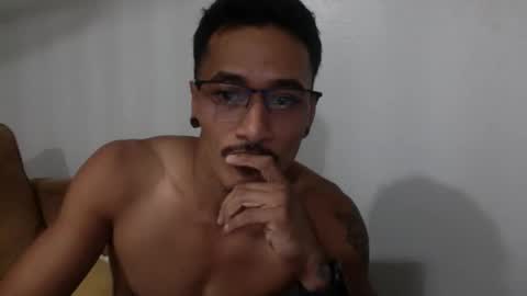 Snapshot of j0nnyk1ng chatting on November 2025 10:15:02 AM Mugen online show from November 2025 10:15:02 AM