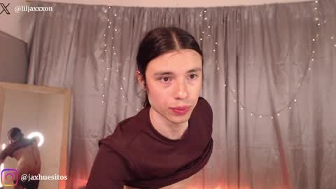 Snapshot of j_a_x_x_x_o_n chatting on June 2026 01:48:02 PM Hey im Jaxxxon check my info online show from June 2026 01:48:02 PM