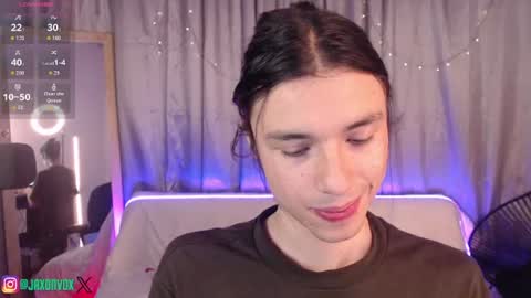 Snapshot of j_a_x_x_x_o_n chatting on July 2026 11:38:01 AM Hey im Jaxxxon check my info online show from July 2026 11:38:01 AM